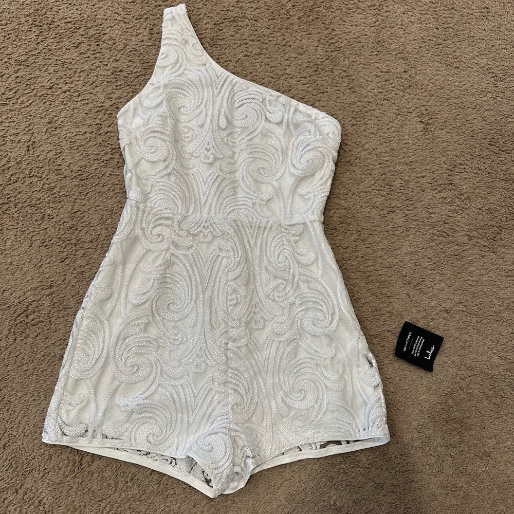Lulus size M. Never worn. New with tags.